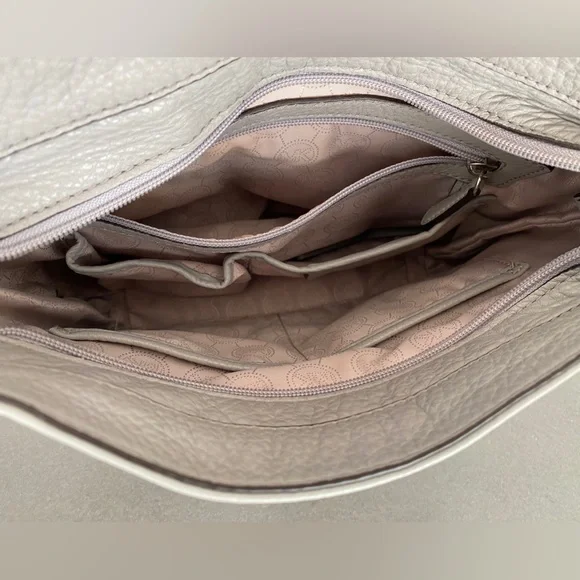 Michael Kors Bag - Picture 3 of 12